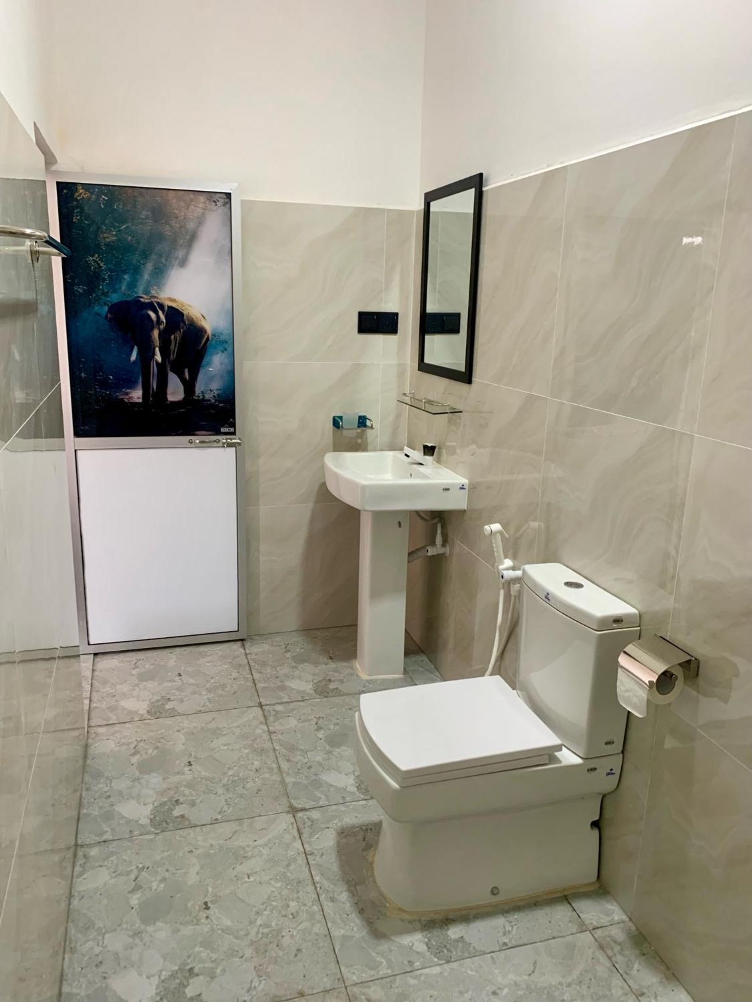 Mrmango Weligama Apartment Ngoại thất bức ảnh